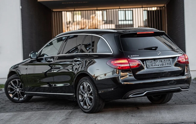 Mercedes-Benz Klasa C cena 73900 przebieg: 146000, rok produkcji 2016 z Radom małe 704
